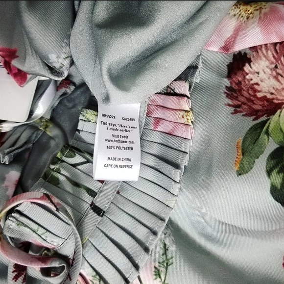 🍒NWT🍒 TED BAKER LIGHT GRAY FLORAL PRINT DRESS - Picture 10 of 10